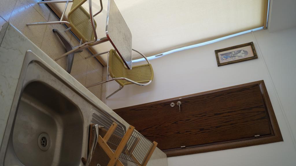 Destalo Court Larnaca Apartment Extérieur photo